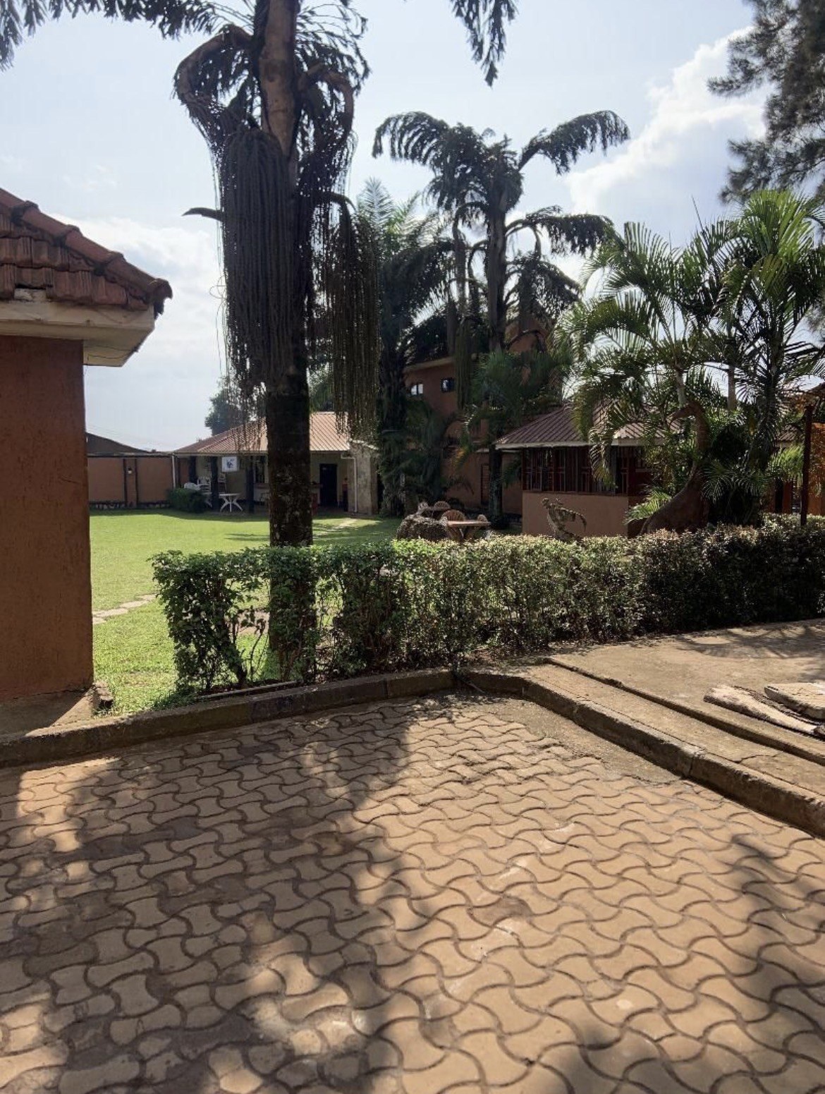 Hotel courtyard with cobblestone path